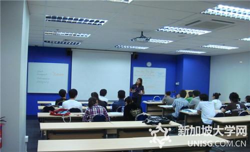 新加坡楷博高等教育学院完善学生服务