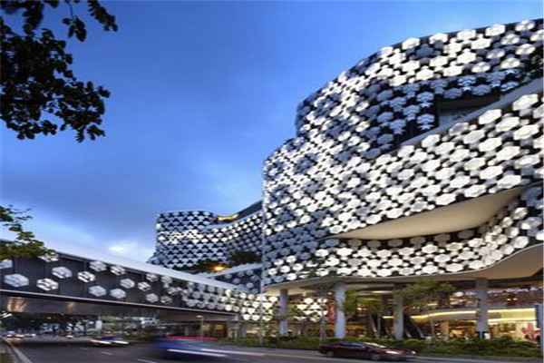 新加坡物流管理学院注重应用的专业设计